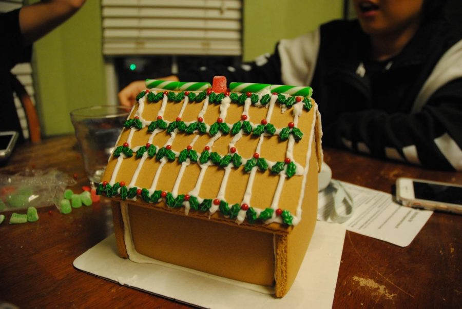 The finished roof decorated with hard holly candies.