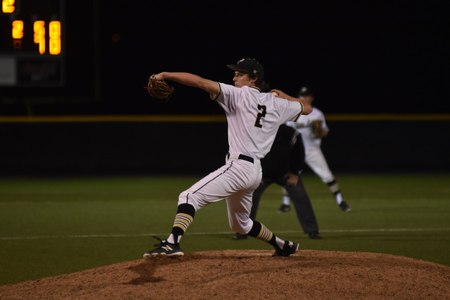 Junior Theron Afseth delivers the pitch.